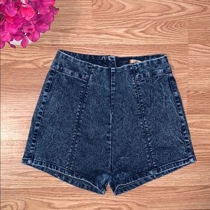 ✨🆕 Acid Wash High Waist Jean Shorts